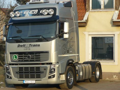 p1150204.jpg Korszerű jármű park